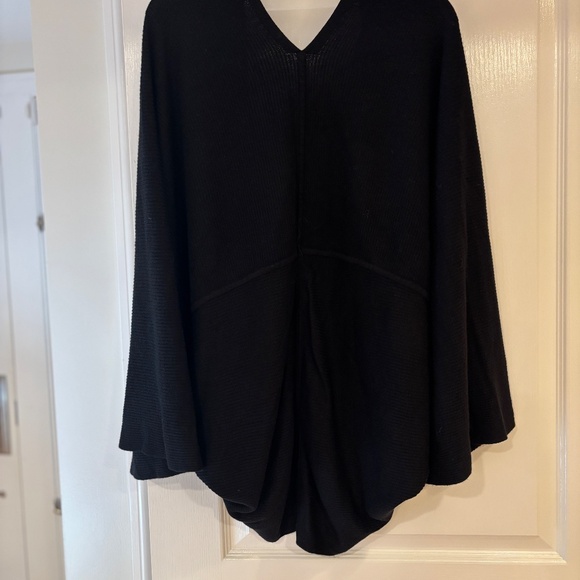 LULULEMON WOMEN'S SIZE SMALL BLACK WRAP KNIT DOLMAN SLEEVES COCOON BACK - Picture 5 of 5